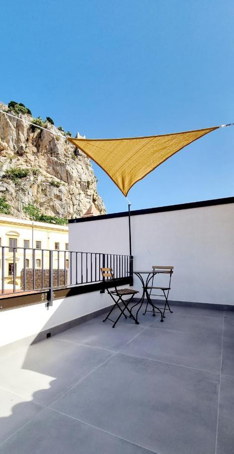 Terrazza Caracciolo Apartment Cefalu Bagian luar foto